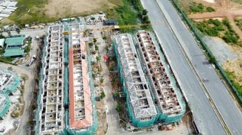 Nhà phố 8x19,5 phân khu Valencia - Aqua City giá siêu rẻ