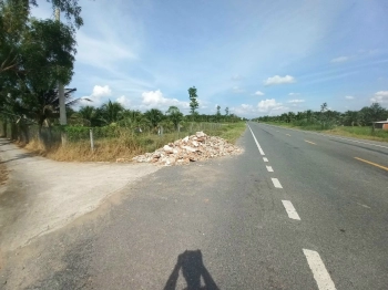 NỀN HỮU ĐỊNH ĐƯỜNG Ô TÔ LIỀN KỀ HL173 GẦN CHỢ