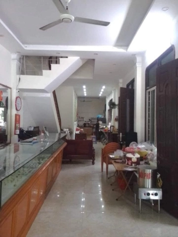 Cần bán gấp nhà đầu ve nằm ở vị trí đắc địa phường Đông Vệ-TP Thanh Hoá