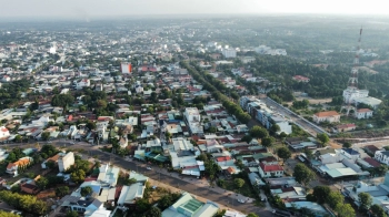 Đất trung tâm thành phố Đồng Xoài, 150m2 full thổ, vị trí đắc địa, giá rẻ, SHR