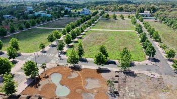 Cặp 300m2 đất thổ cư , sổ sẵn , TP Đồng Xoài 