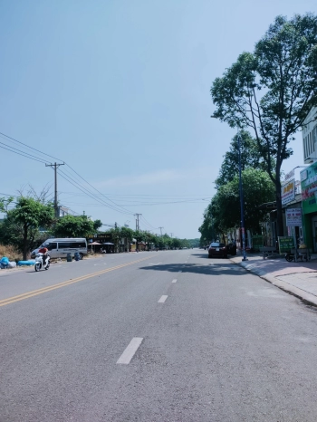 ĐẤT MT KINH DOANH SÁT TRUNG TÂM TP MỚI, SÁT TRƯỜNG ĐH QUỐC TẾ, DÂN CƯ ĐÔNG, GẦN CÁC KCN LỚN.