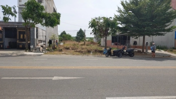 CẦN BÁN GẤP LÔ ĐẤT CHÍNH CHỦ, DÂN CƯ ĐÔNG, GẦN KCN BÌNH DƯƠNG