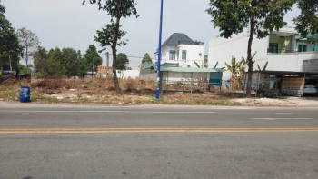 NỢ NGÂN HÀNG SANG GẤP LÔ ĐẤT 600M2 KDC ĐÔNG GẦN CHỢ VÀ KCN LỚN TẠI BÌNH DƯƠNG.