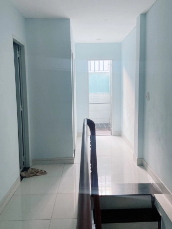 Nhà 1 trệt + 1 lầu DT 5*17m, KP8a, Chợ Điều, đường xe hơi, giá 1.250 tỷ Gồm 3 phòng ngủ/ 2 phòng tắm