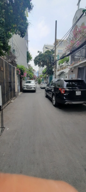 NHÀ HẺM XE HƠI LÊ VĂN SỸ F12 Q3 5X23M GIÁ 13.5 TỶ TL