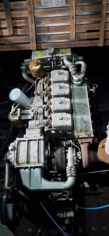 CẦN BÁN GHE THUYỀN (CÂY SA0-57 TẤN)