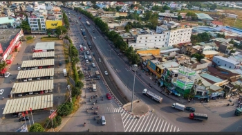 HÀNG HIẾM QL51 ĐOẠN TÒA NHÀ 18 TÂNG TRUNG TÂM PHÚ MỸ BRVT