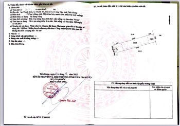 Cần bán gấp đất nền có sân vườn