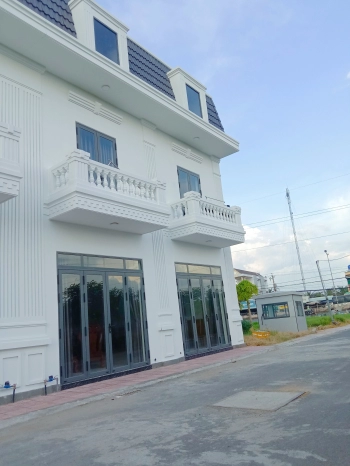 Khu nhà phố hiện đại - vị trí đắc địa - giá tốt