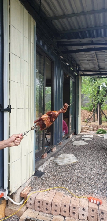 Bán khuân viên sẵn đầy đủ tiện ích chỉ việc vào ở giá rẻ tạo Cao Dương, lương Sơn, HB