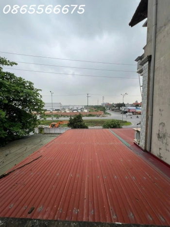 Cần bán nhà 2 tầng đường Tôn Đức Thắng đối diện kcn Thăng Long 3 giá chỉ 5.x tỷ. LH 0865566675