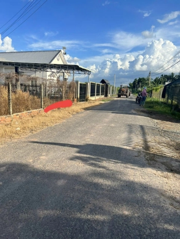 Kẹt bank bán gấp 155m2, MT nhựa/ ngay trung tâm TTCT giá chỉ 650 triệu. SỔ SẴN