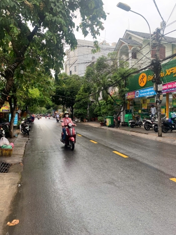 Nhà 4,3m x 27m, NH đường 79 phường Tân Quy, quận 7. Mặt tiền Trước sau