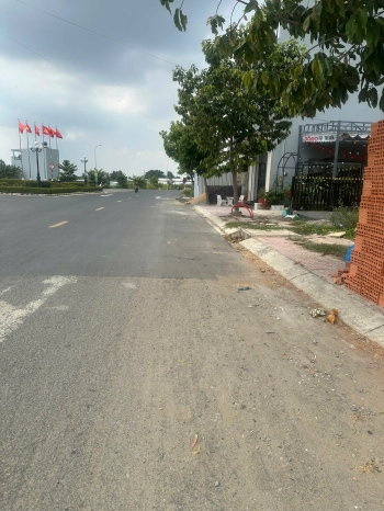 Cần bán ngộp lô đất Tây Nam - giá mềm cho Anh/Chị thiện chí