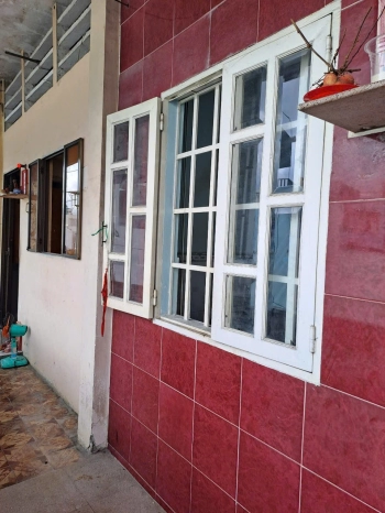 Bán nhà đẹp c.cư cũ Q5, DTSD 60m2, 2 phòng ngủ lớn máy lạnh, 2WC,1 gác, bếp, phòng khách