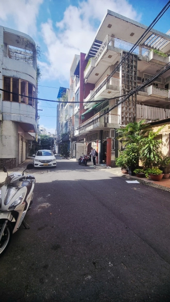 BÁN NHÀ 4  TẦNG CƯ XÁ LỮ GIA QUẬN 11 - DIỆN TÍCH VUÔNG VỨC