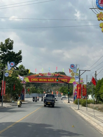 Chính chủ bán gấp đất mặt tiền Nguyễn Hữu Cảnh, Tân Uyên, Bình Dương