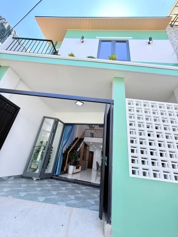 BÁN NHÀ 2 TẦNG - KIỆT OTO - KHÔNG GIAN RỘNG RÃI THÔNG THOÁNG