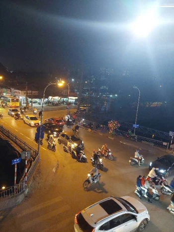 B.ÁN N.HÀ MẶT PHỐ - KINH DOANH THUẬN LỢI