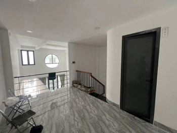 Bán CHDV tại Bùi Văn Ba - Thu nhập hiện tại 800r/năm