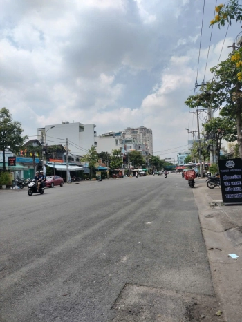Mặt Tiền rộng 30m đường 11N khu Cư xá ngân hàng . 4x22m SH. 16,5 tỷ