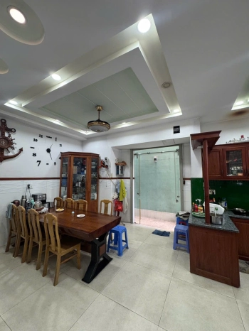 Nhà cho thuê căn góc diện tích khủng 10x18m, 4 tầng đường Tân Kỳ Tân Quý, P. Bình Hưng Hòa, Bình Tân