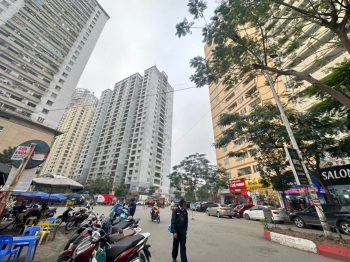 Bán gấp nhà mặt phố kinh doanh khu Nguyễn Xiển, diện tích 59m2, 5 tầng, mặt tiền 4.5m